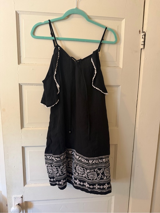 Trixxi Dresses & Skirts - Trixxi Black Mini Dress with White Hem